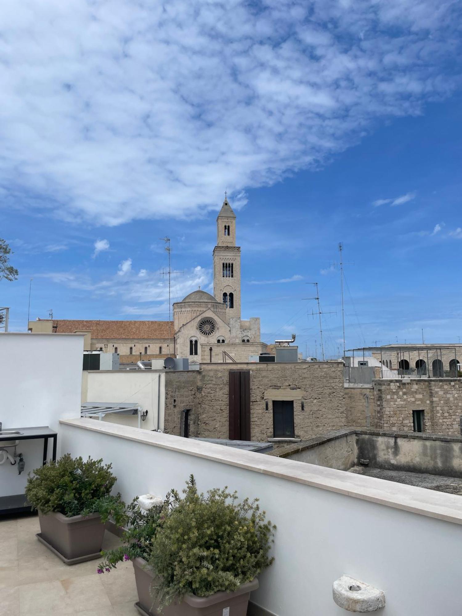 Palazzo Boccapianola Apartment Bari Bagian luar foto