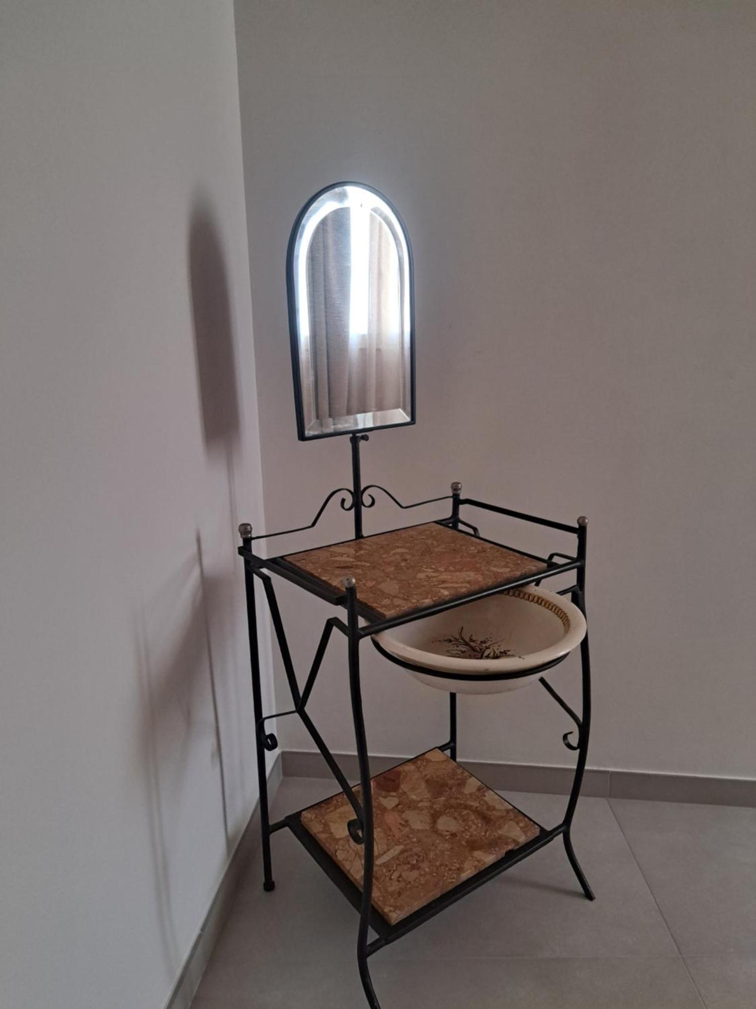 Palazzo Boccapianola Apartment Bari Bagian luar foto