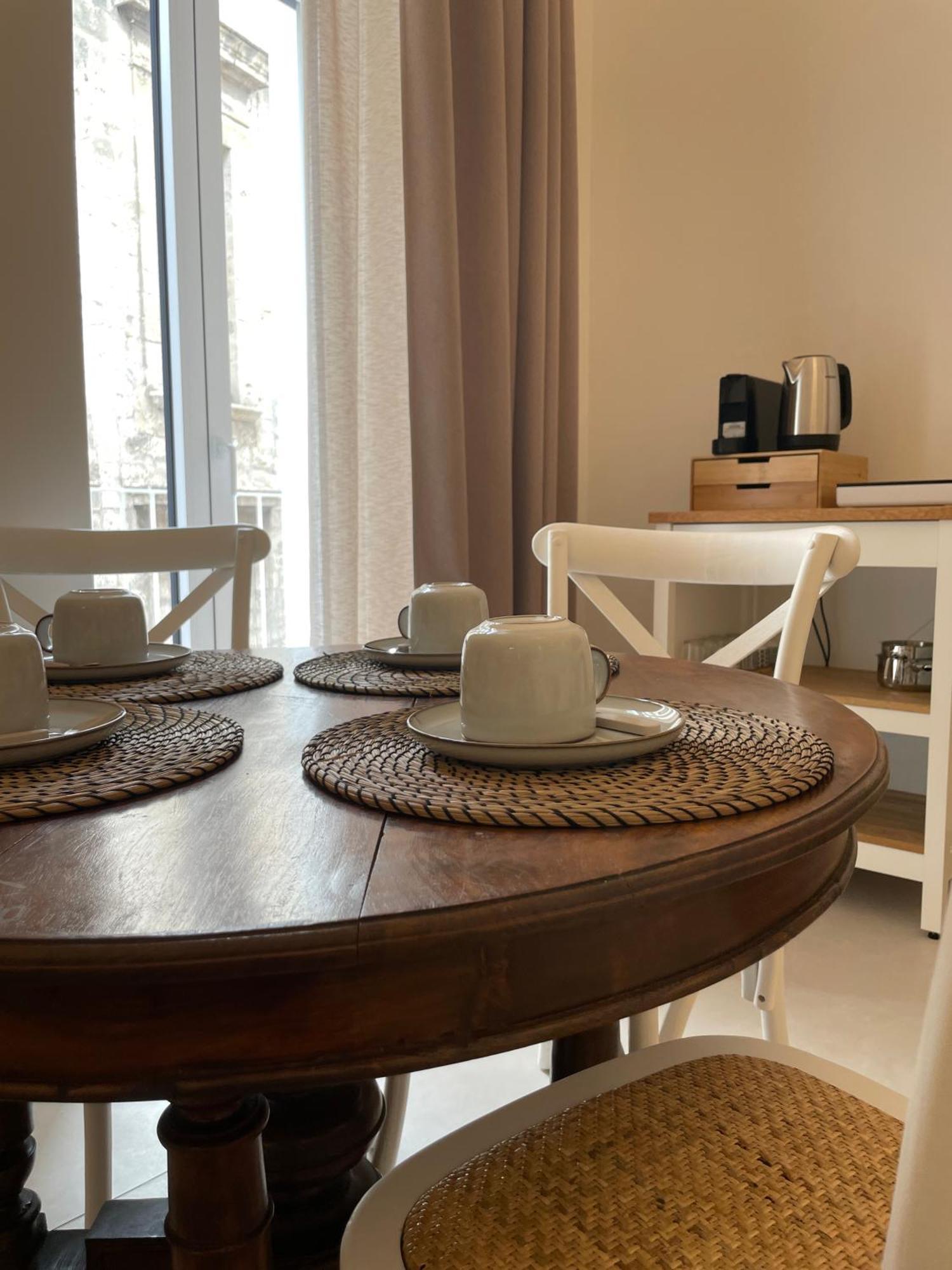 Palazzo Boccapianola Apartment Bari Bagian luar foto
