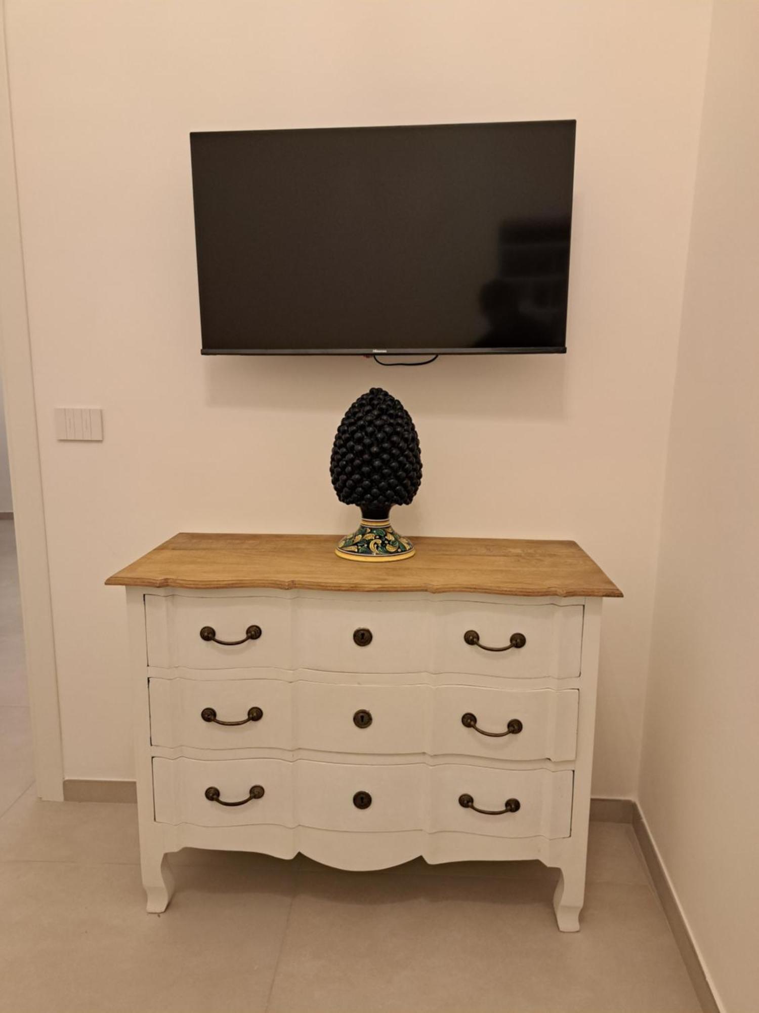 Palazzo Boccapianola Apartment Bari Bagian luar foto