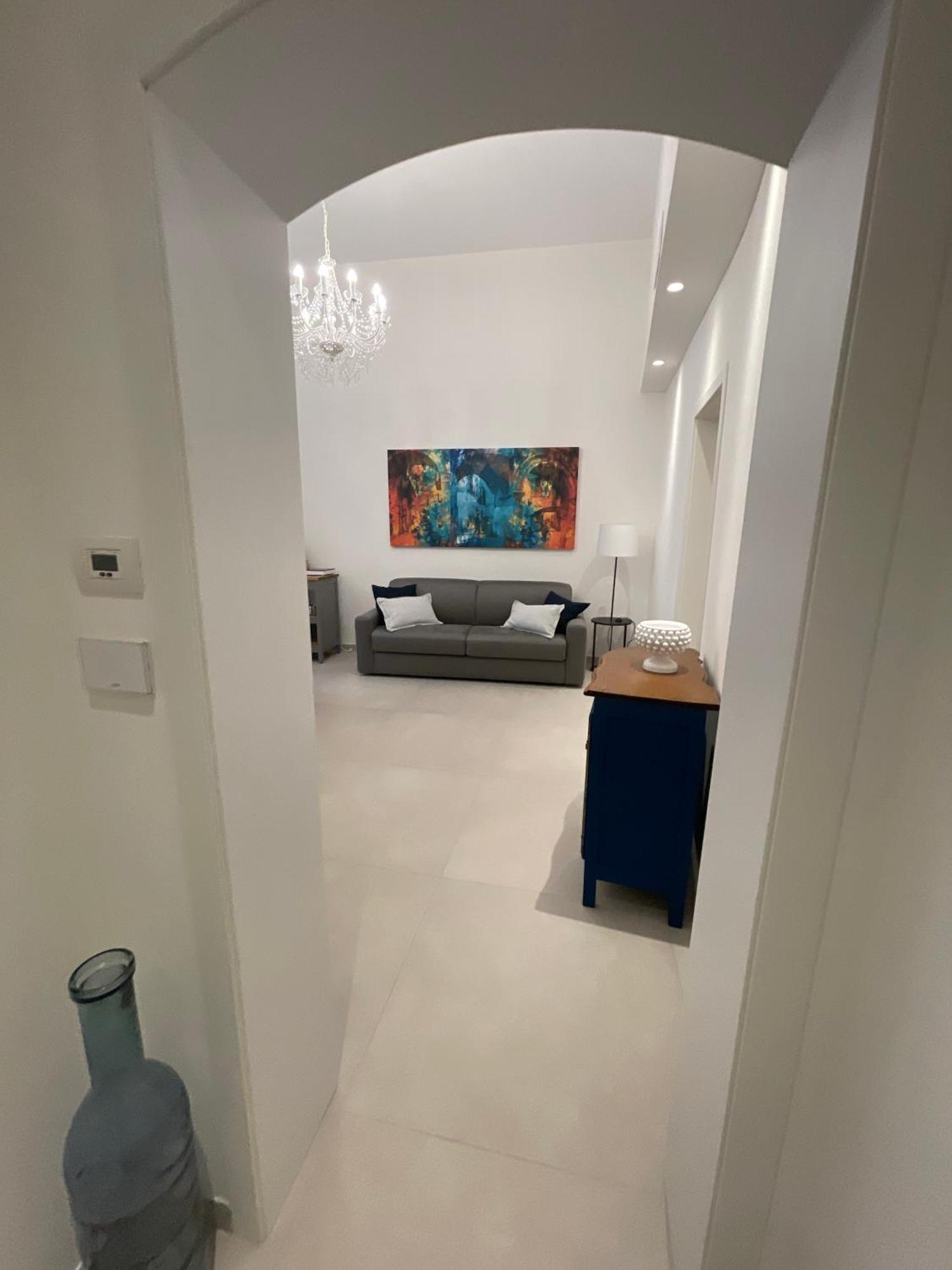 Palazzo Boccapianola Apartment Bari Bagian luar foto