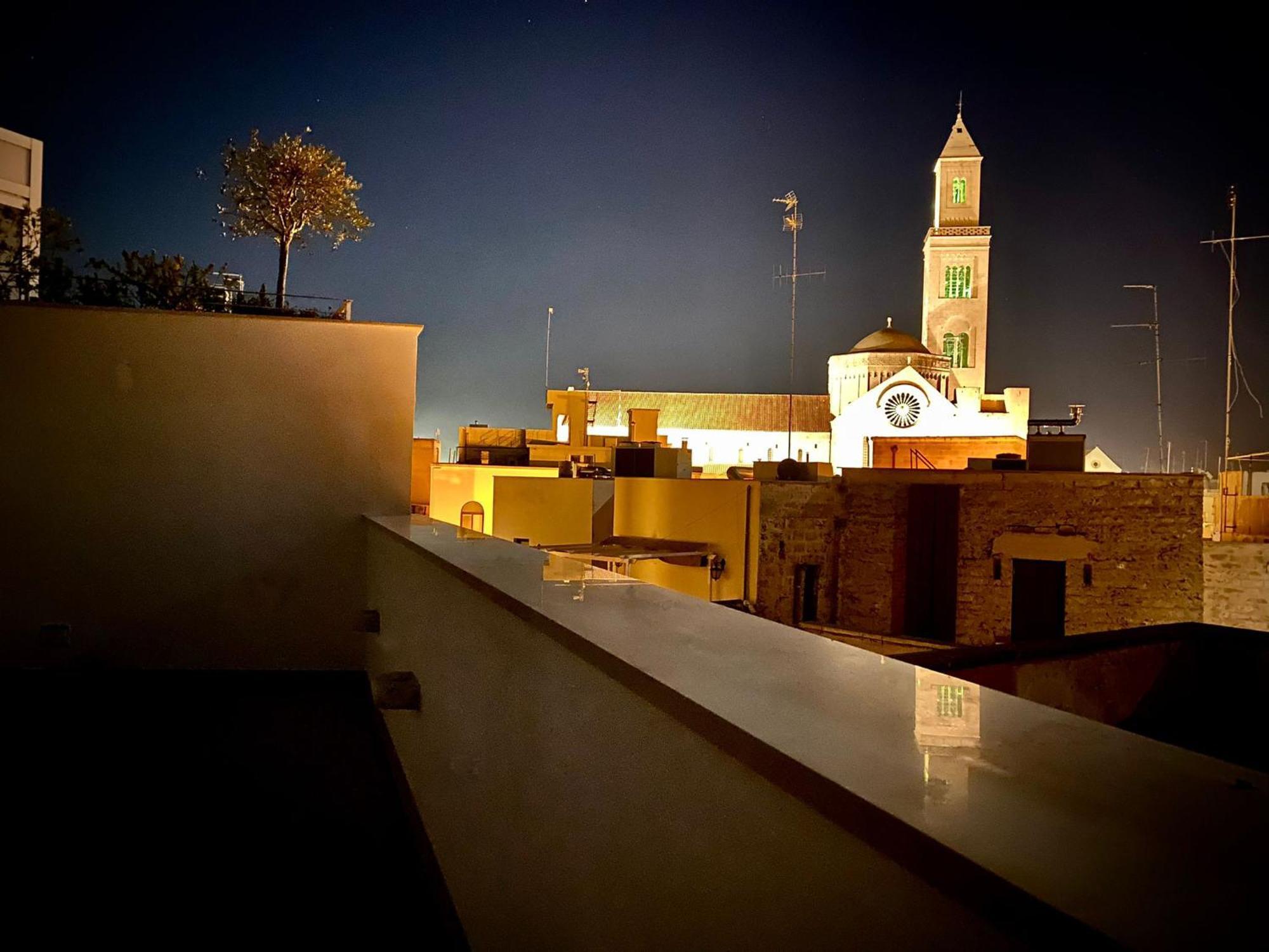 Palazzo Boccapianola Apartment Bari Bagian luar foto